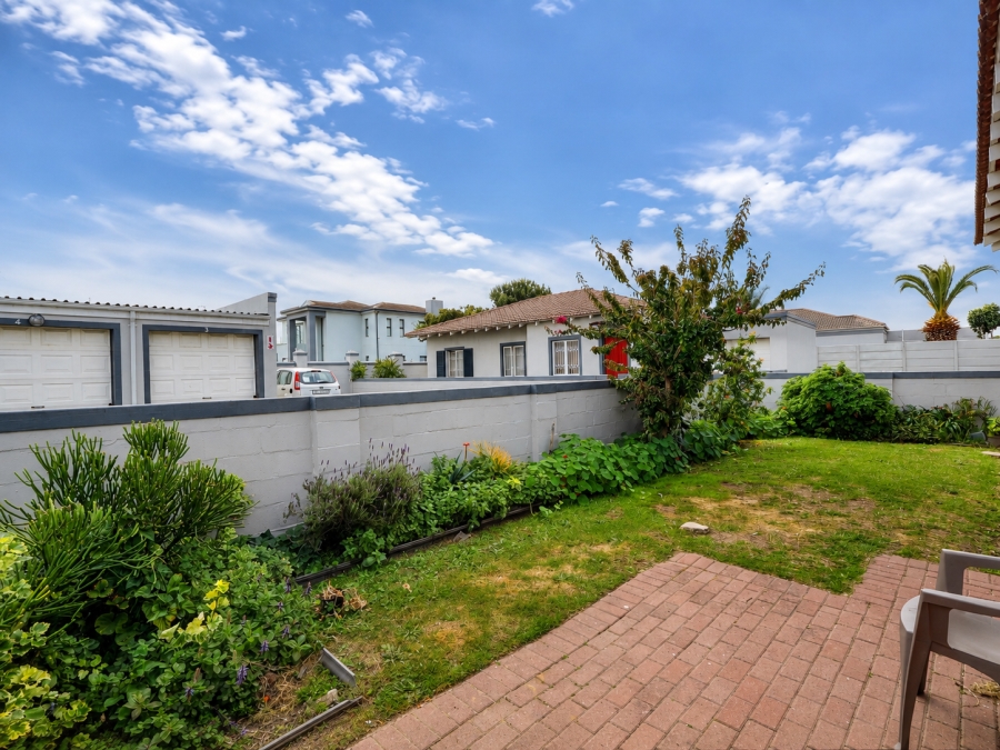 3 Bedroom Property for Sale in Parklands Western Cape